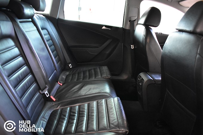 VOLKSWAGEN Passat 2.0 TDI DPF Var. Highline